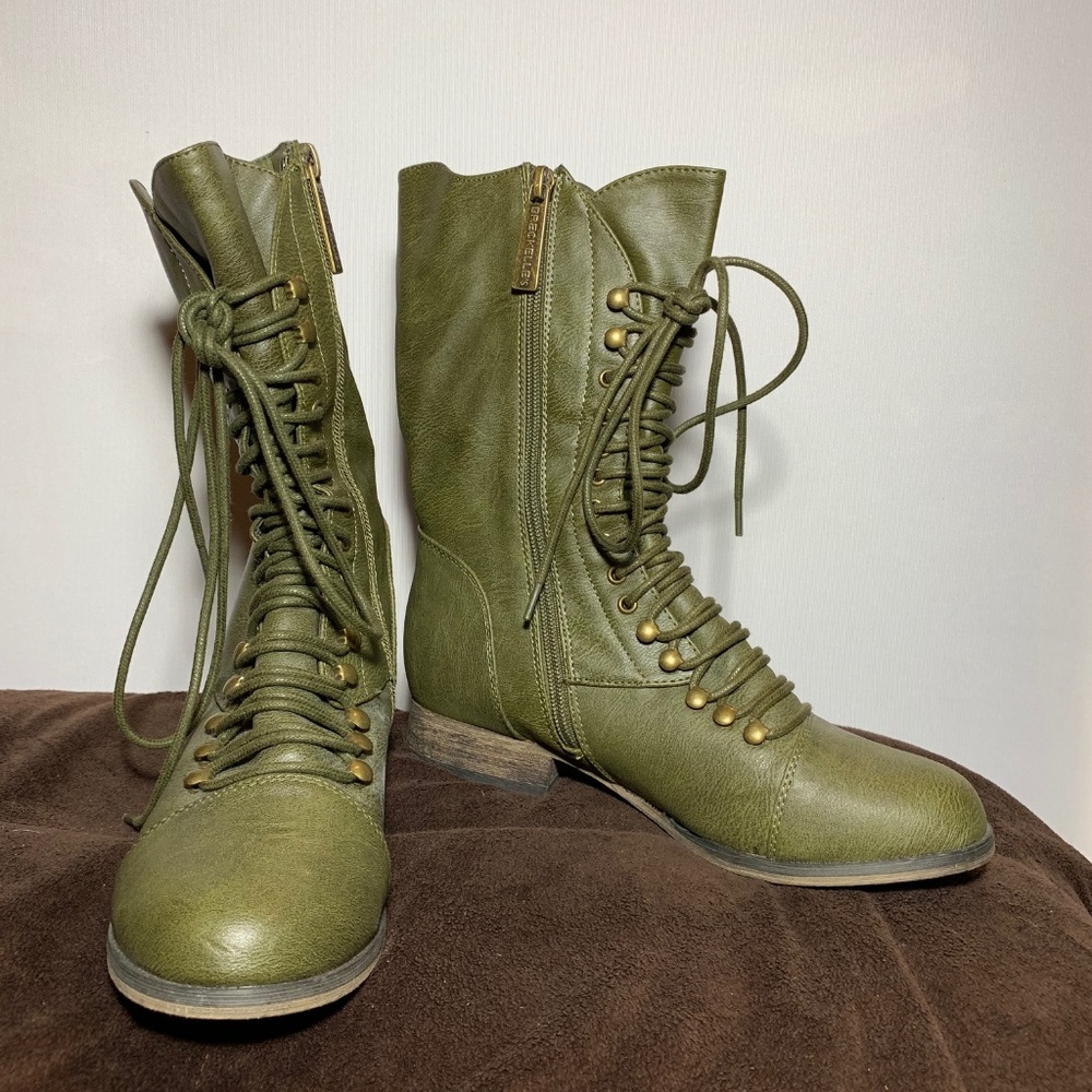 Breckelles army green lace up boots